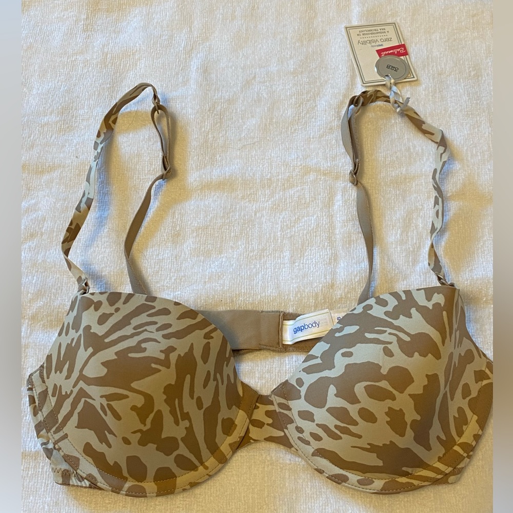 GAP body zero visibility balconnet bra 32B animal print